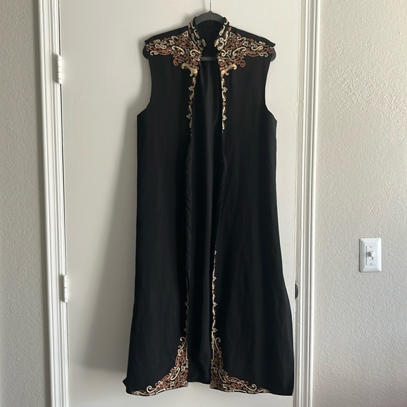 Embroidered Duster - Picture 1 of 3